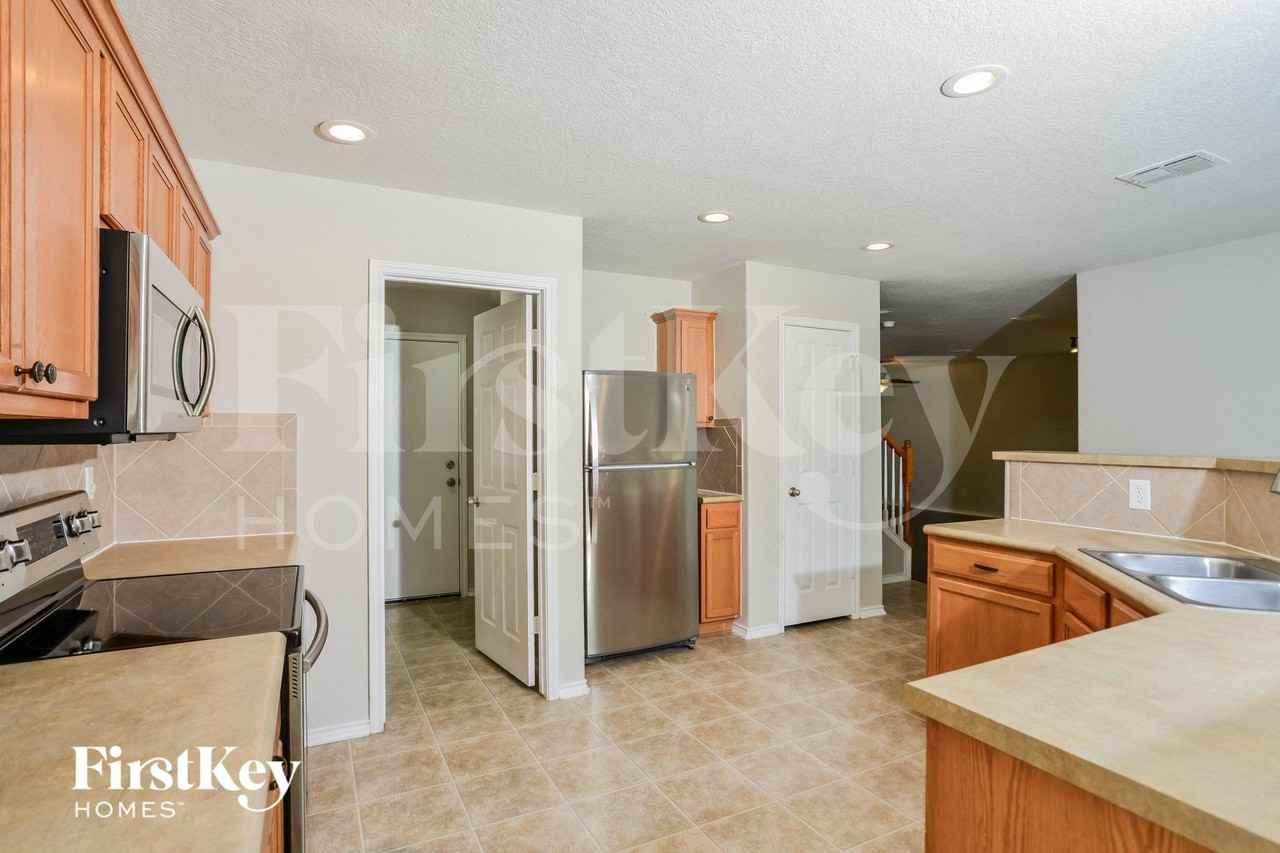 12630 Point Smt - Photo 5 of 15