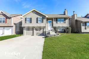 featured image of 8684 Ne 110th St