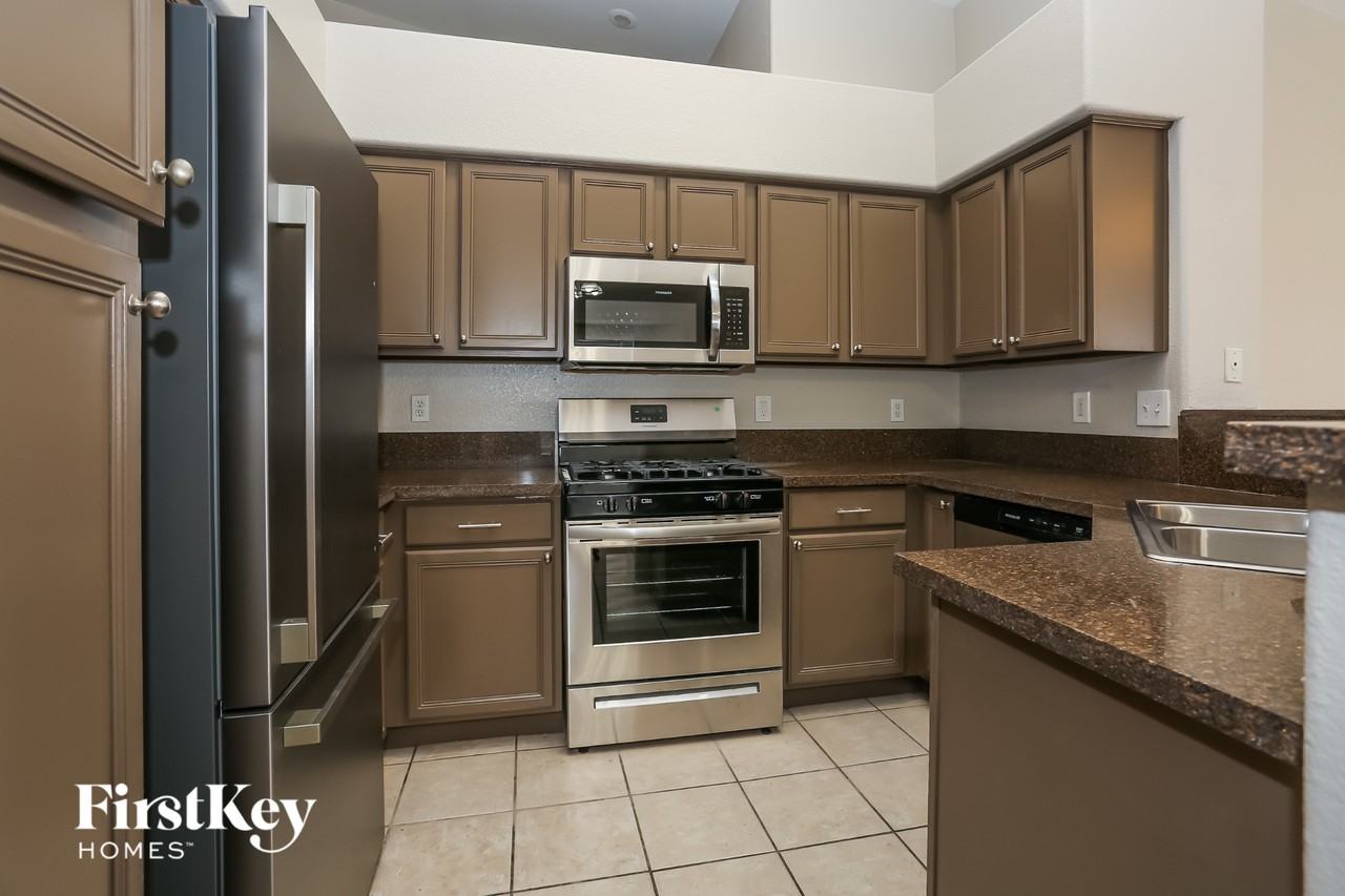 3452 Canter Dr - Photo 5 of 15