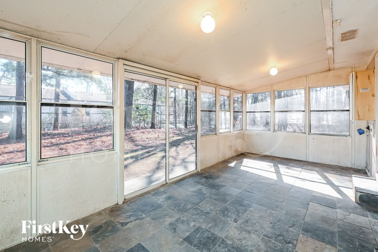 1506 Spender Dr - Photo 7 of 16