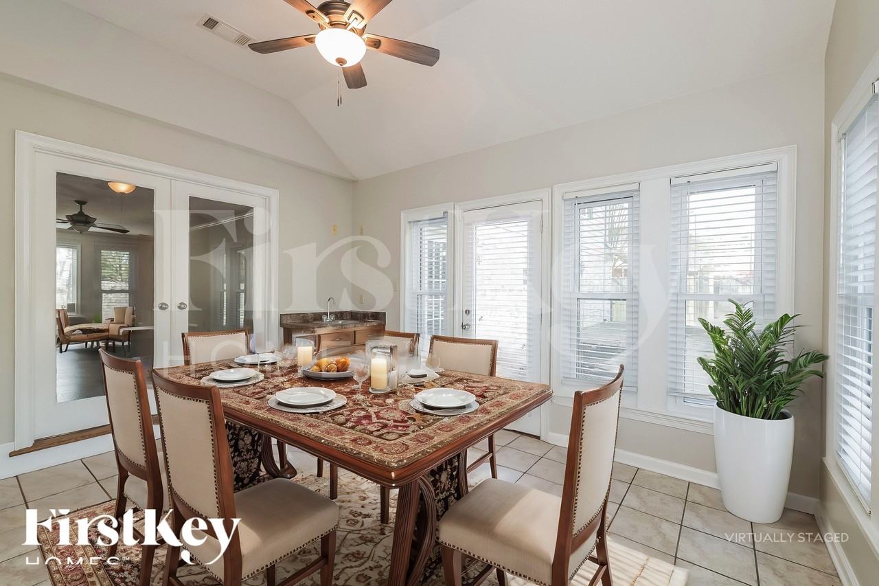 8082 S Regis Pl - Photo 6 of 19