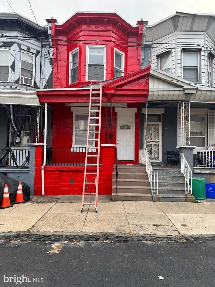 1908 W Somerset St - Photo 5 of 10