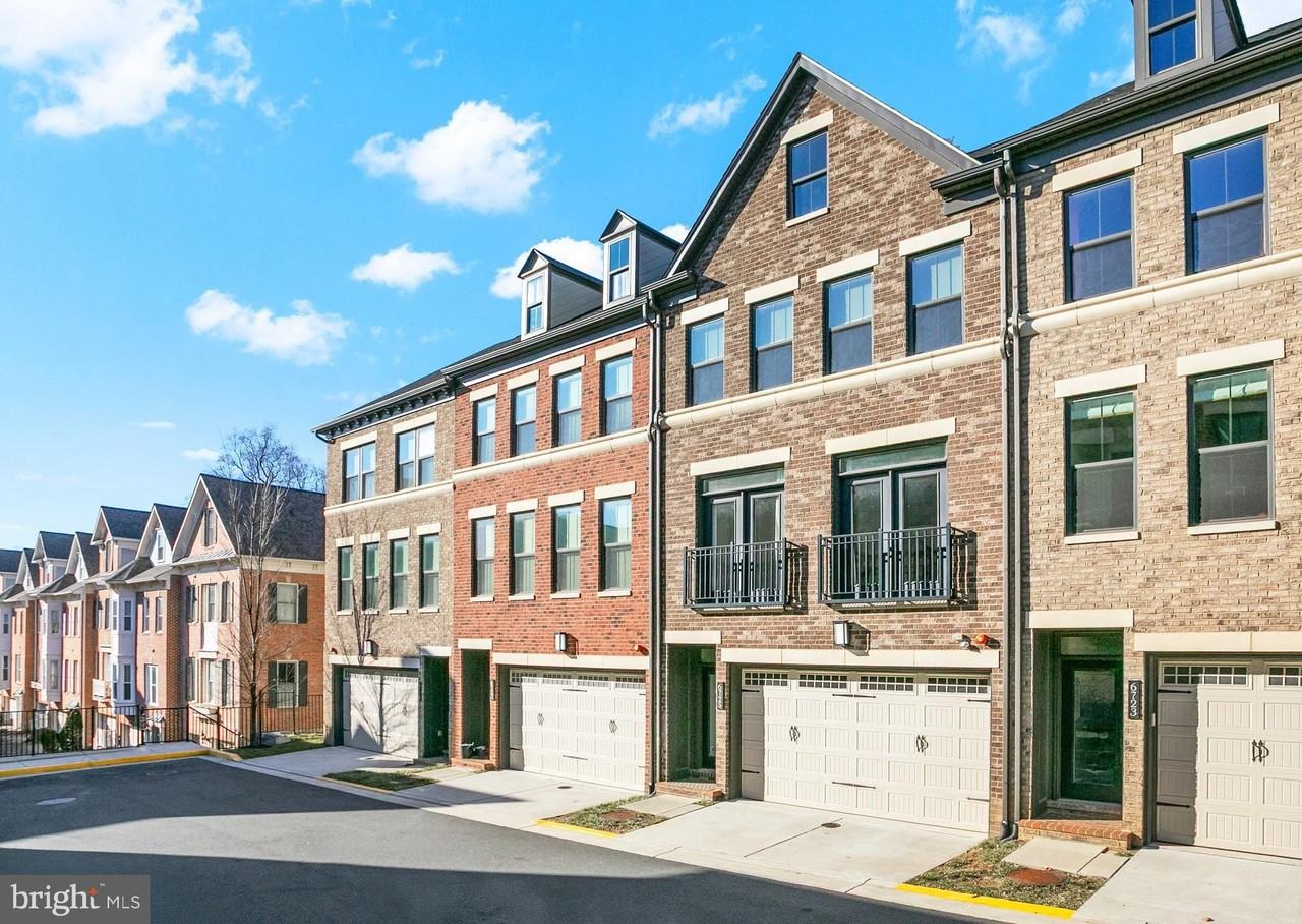 6725 24th Ct N - Photo 2 of 45