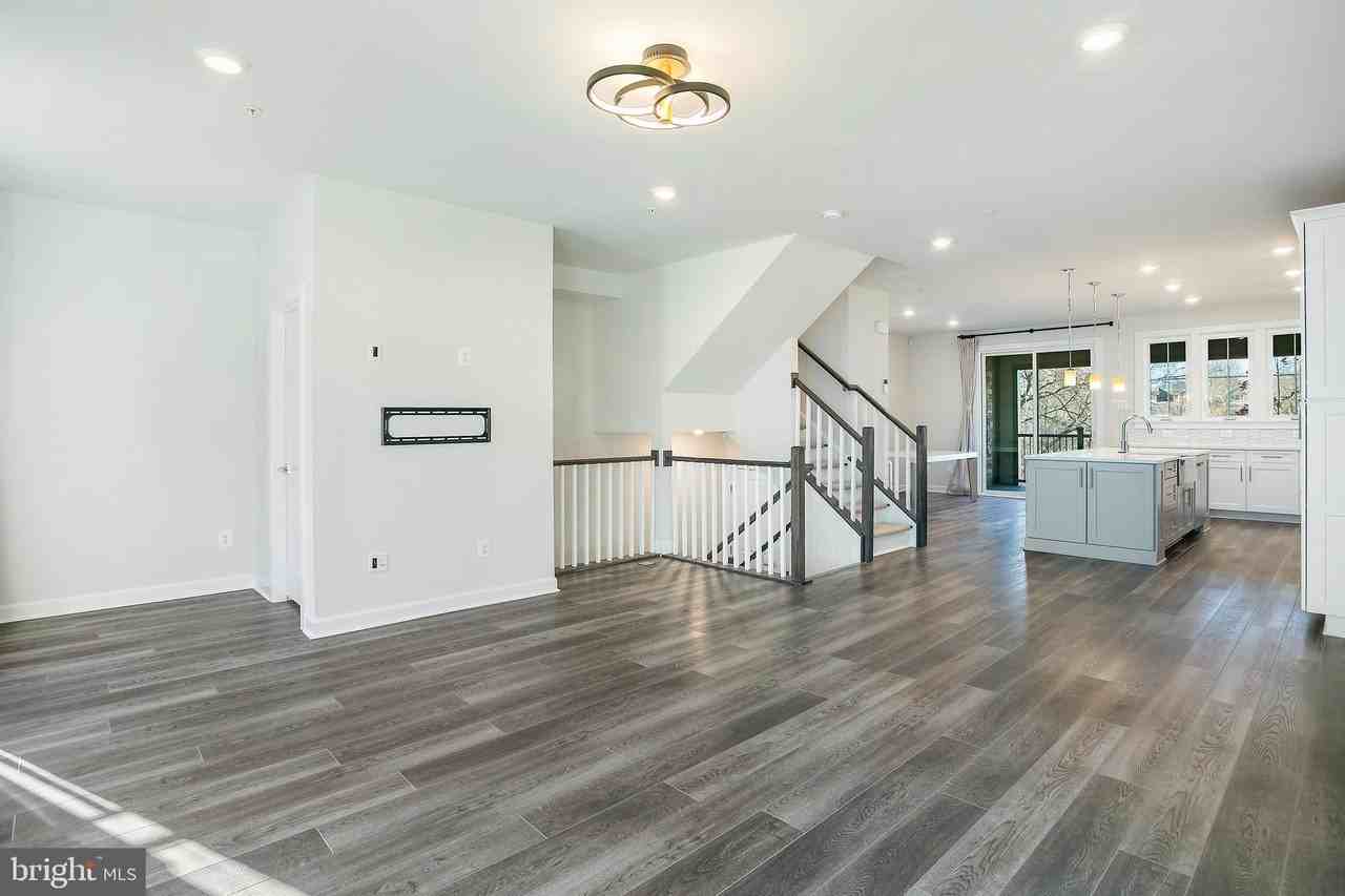 6725 24th Ct N - Photo 6 of 45