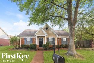 8491 Highland Glen Cir N - Photo 1 of 1