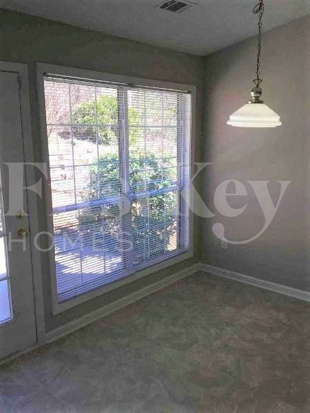 799 Avalon Forest Way - Photo 3 of 13