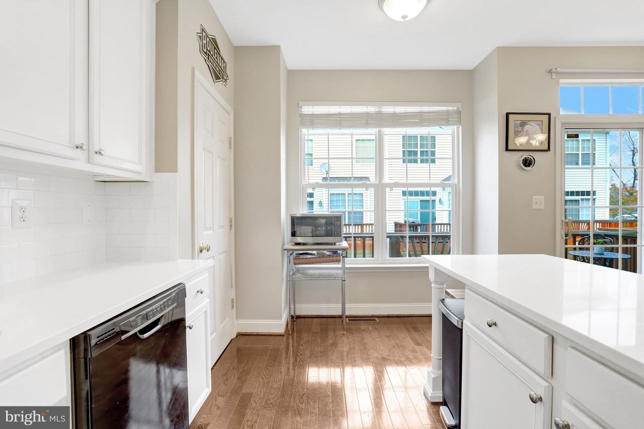 2342 Huntington Station Ct - Photo 5 of 50