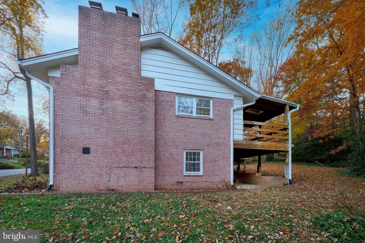 9116 Hamilton Dr - Photo 7 of 39