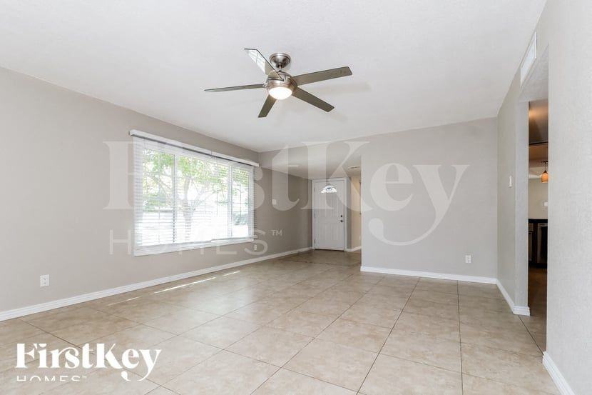 6836 S Terrace Rd - Photo 3 of 15