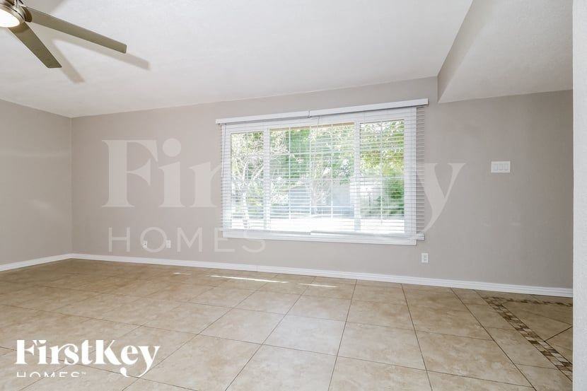 6836 S Terrace Rd - Photo 4 of 15