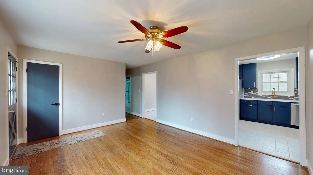 11813 Cornwell Dr - Photo 5 of 22