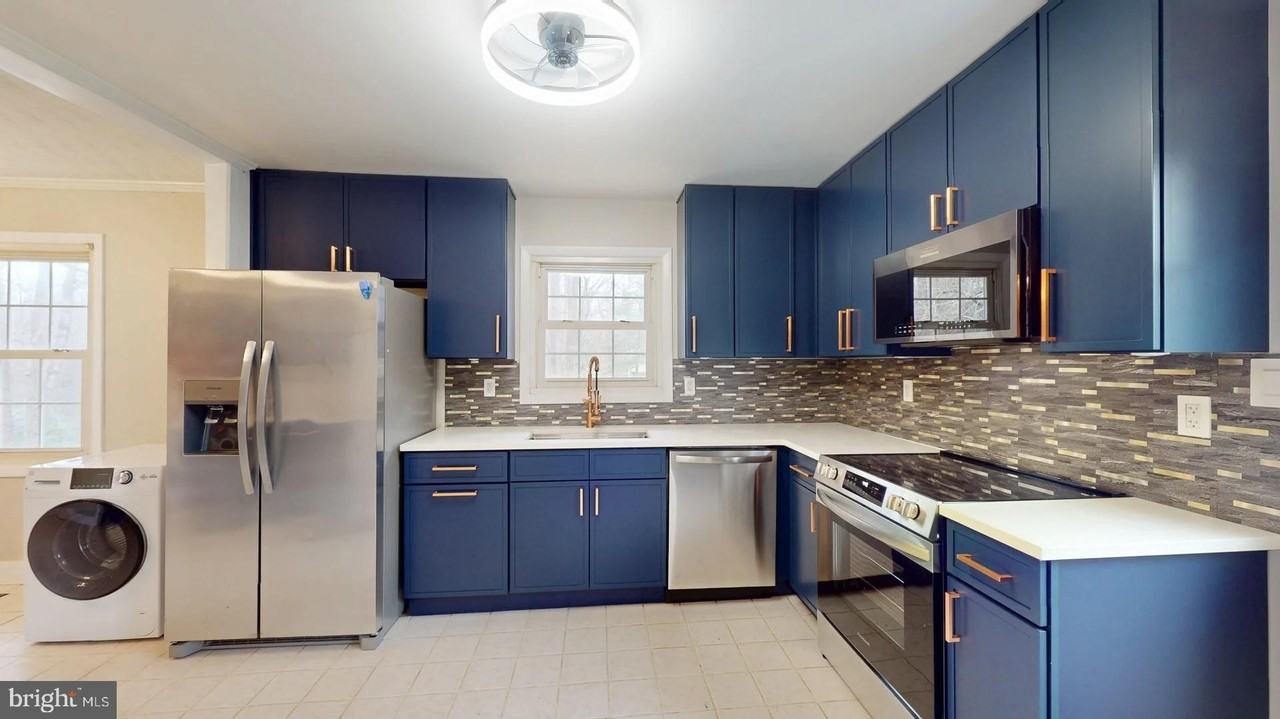 11813 Cornwell Dr - Photo 7 of 22