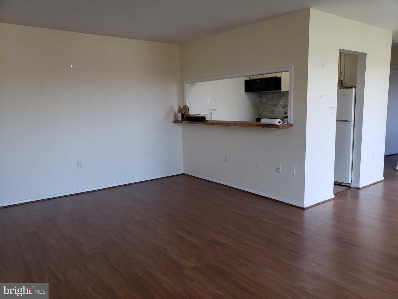 12701 Lotte Dr Apt 302 #302 - Photo 3 of 18