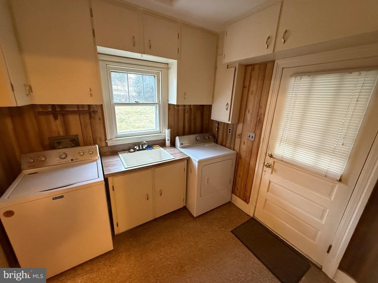 228 Opequon Ave - Photo 6 of 12