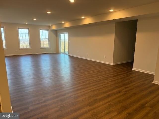 1370 Elm St - Photo 4 of 35