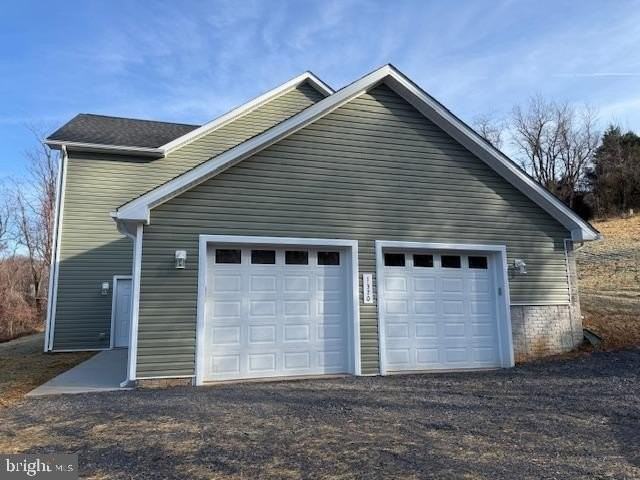 1370 Elm St - Photo 7 of 35