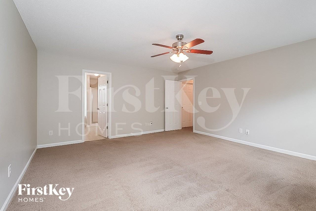 4608 Mallard Creek Dr - Photo 7 of 15