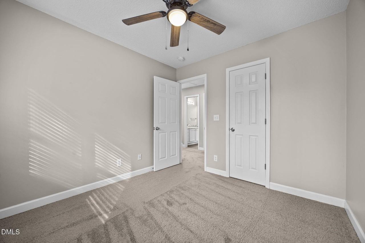 107 Laura Ln Unit B #B - Photo 5 of 34