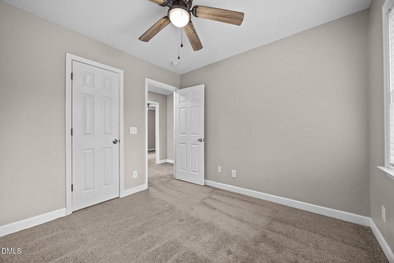 107 Laura Ln Unit B #B - Photo 7 of 34