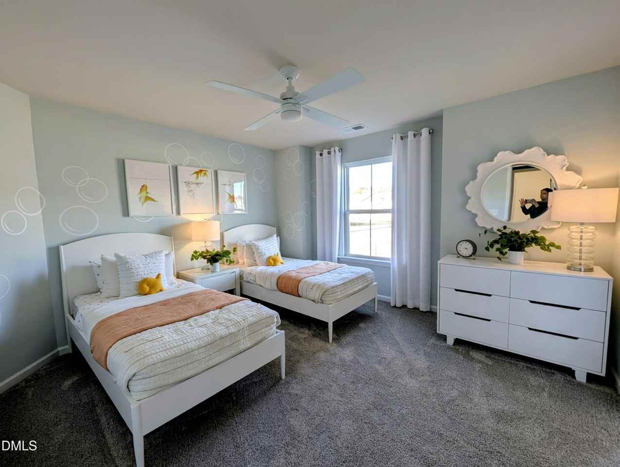 525 Prestonfield Way - Photo 6 of 39