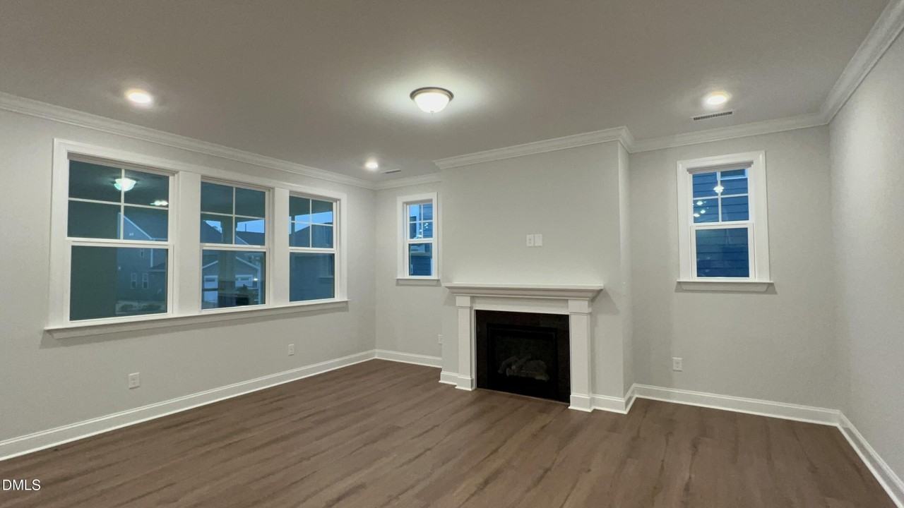 113 Corapeake Way - Photo 3 of 20