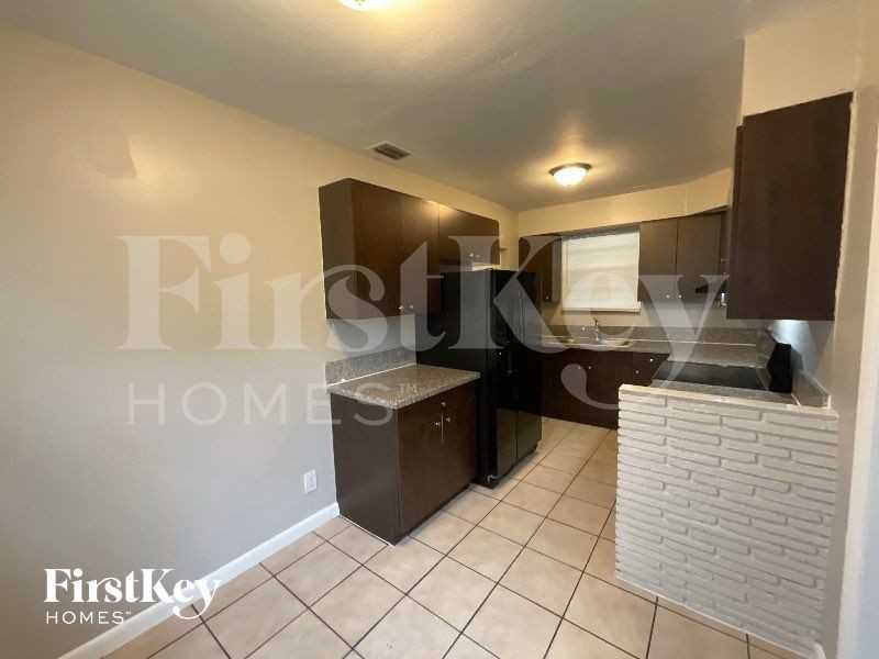 2830 Johnson St - Photo 7 of 13