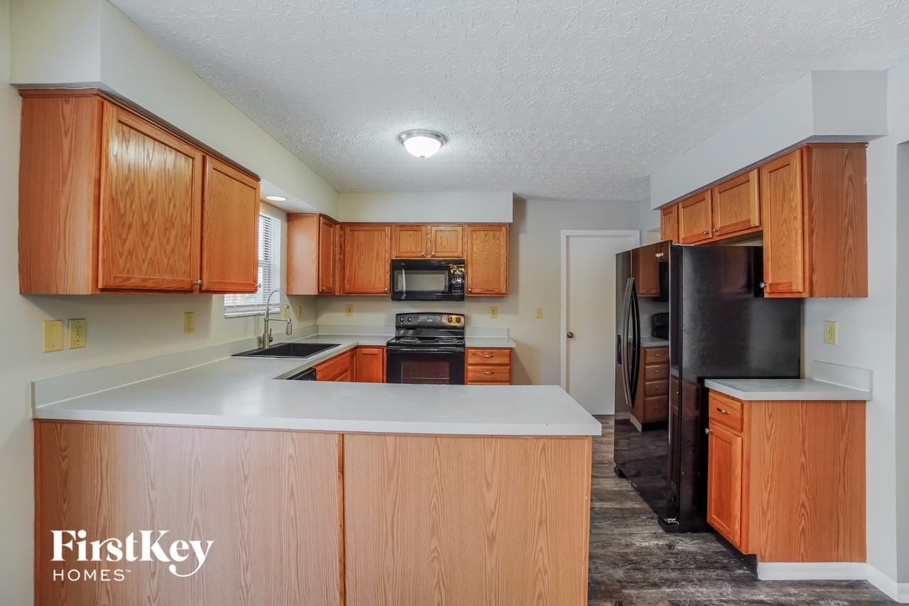 2722 Hardwood Ave - Photo 7 of 15