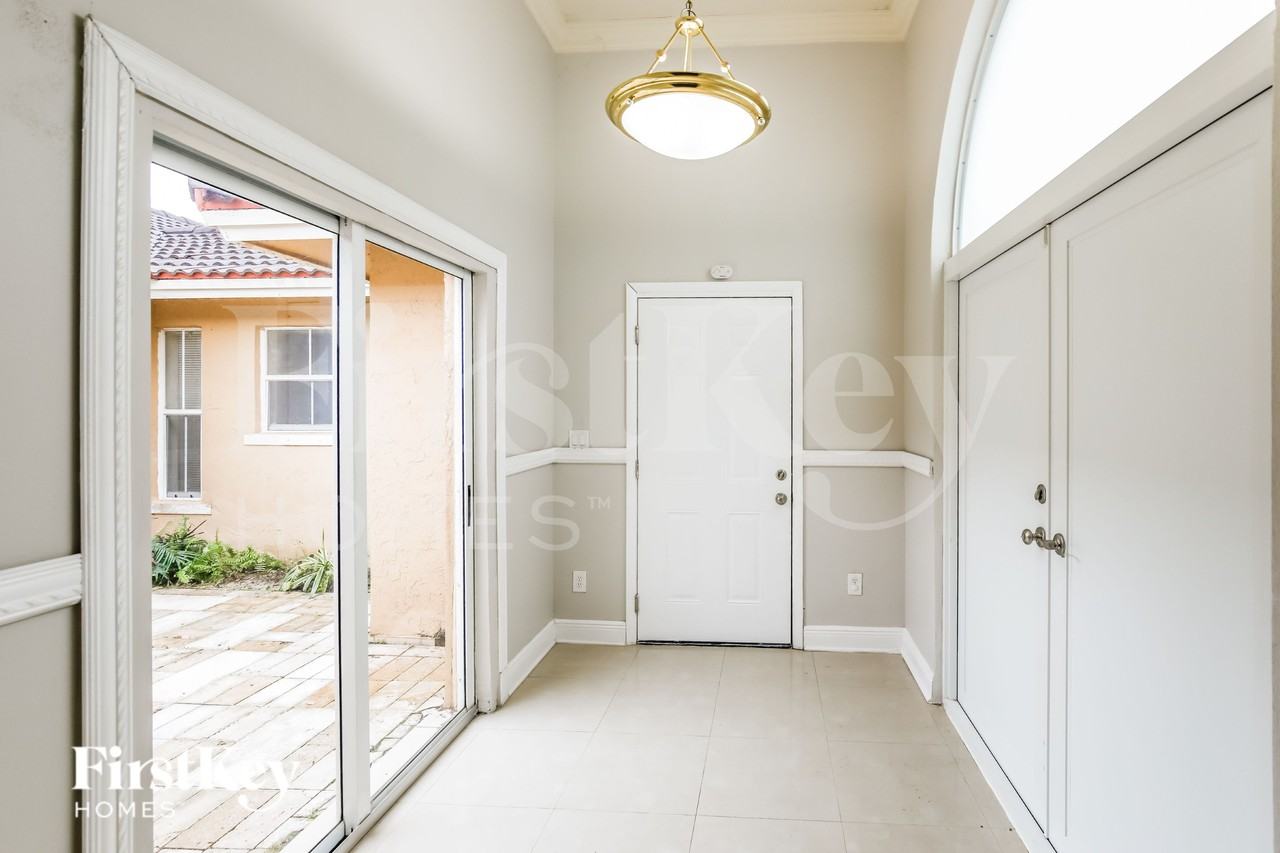 17023 Swplace - Photo 6 of 19