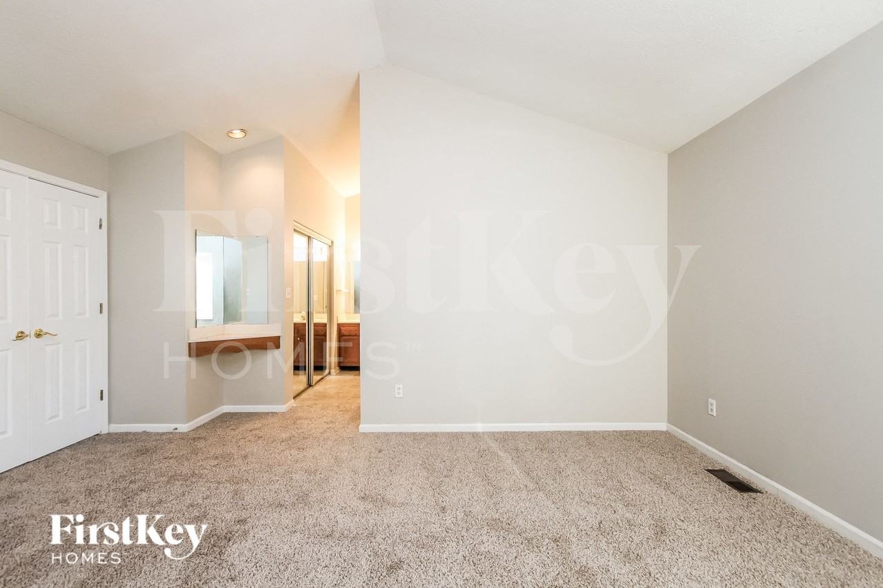 11419 Watts Bar Ct - Photo 7 of 15