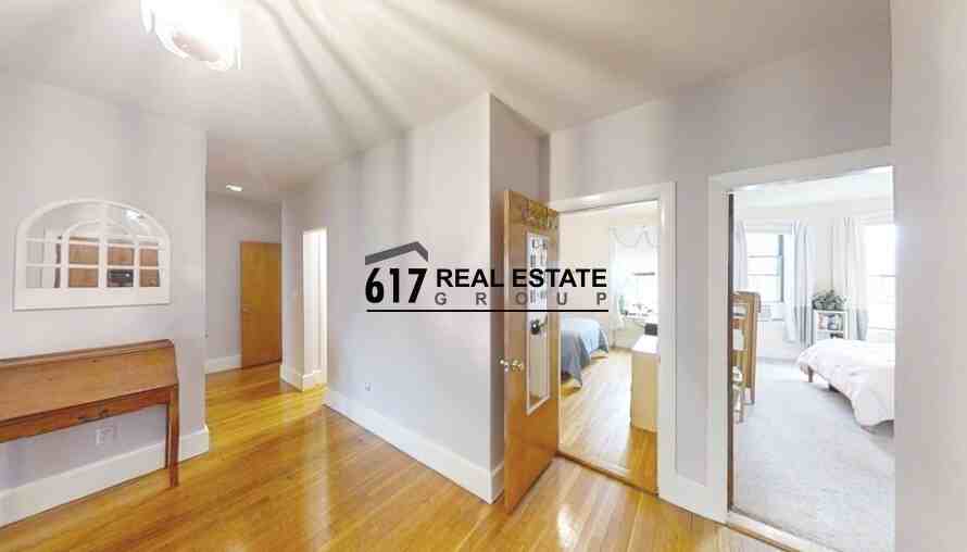 39 Saint Paul St #2 - Photo 4 of 10