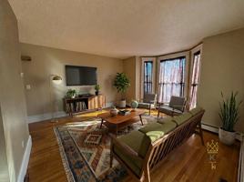 featured image of 14 Mount Vernon St #1