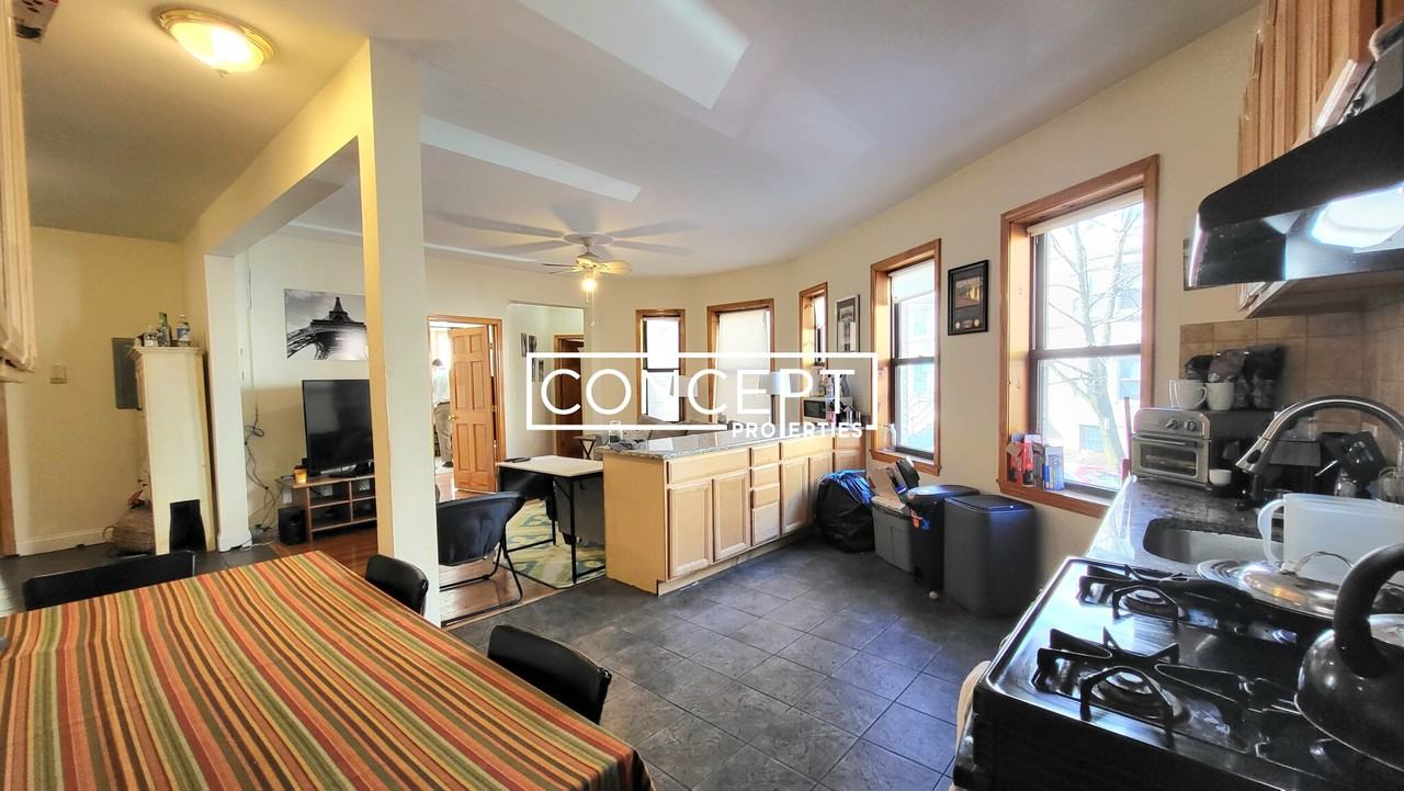 47 Orkney Rd #1 - Photo 7 of 26