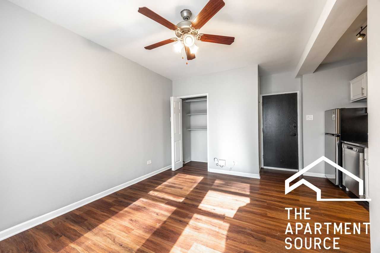 1140 N La Salle Dr #618 - Photo 4 of 34