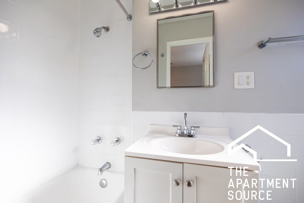 1140 N La Salle Dr #618 - Photo 6 of 34