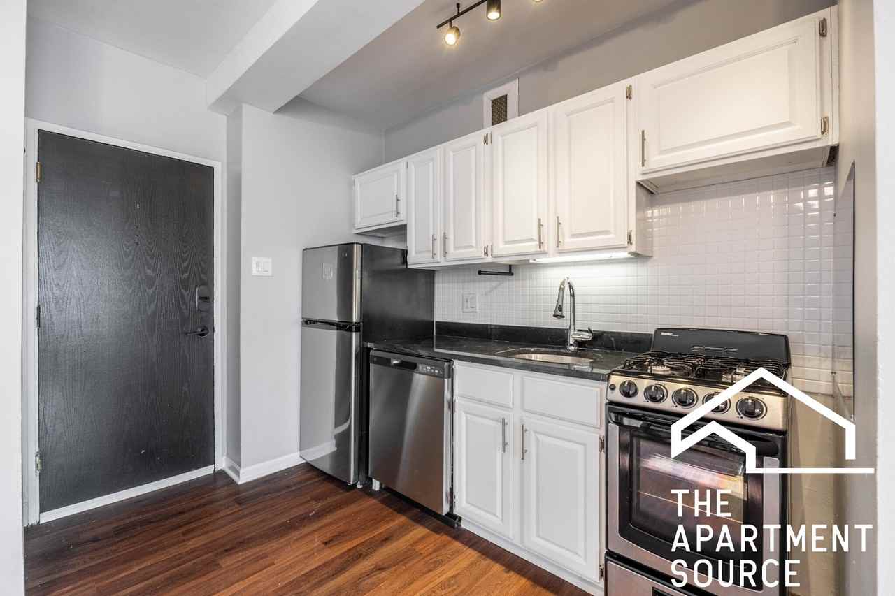 1140 N La Salle Dr #618 - Photo 7 of 34