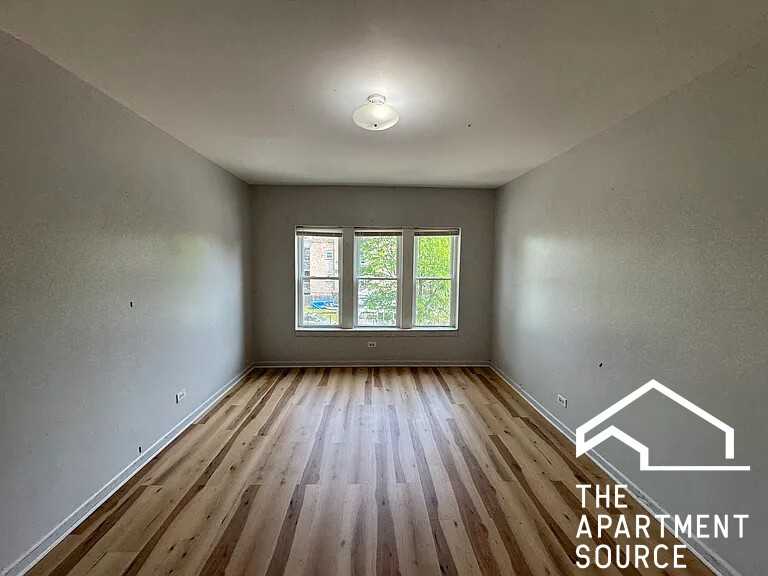 3805 W Thomas St #1 - Photo 2 of 15