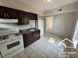 featured image of 3807 W Thomas St #1
