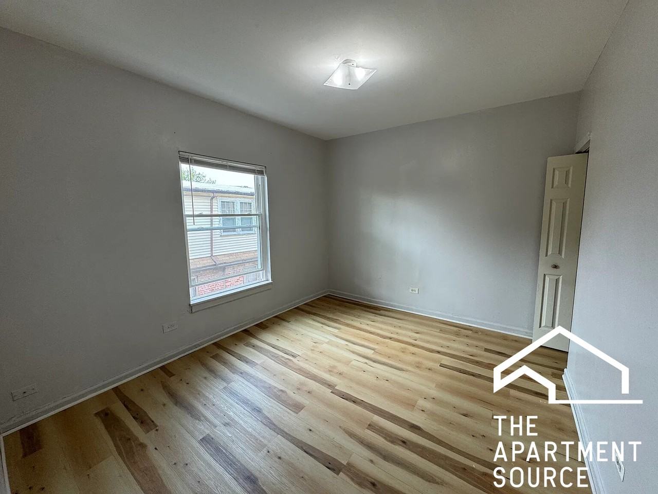 3805 W Thomas St #1 - Photo 7 of 15