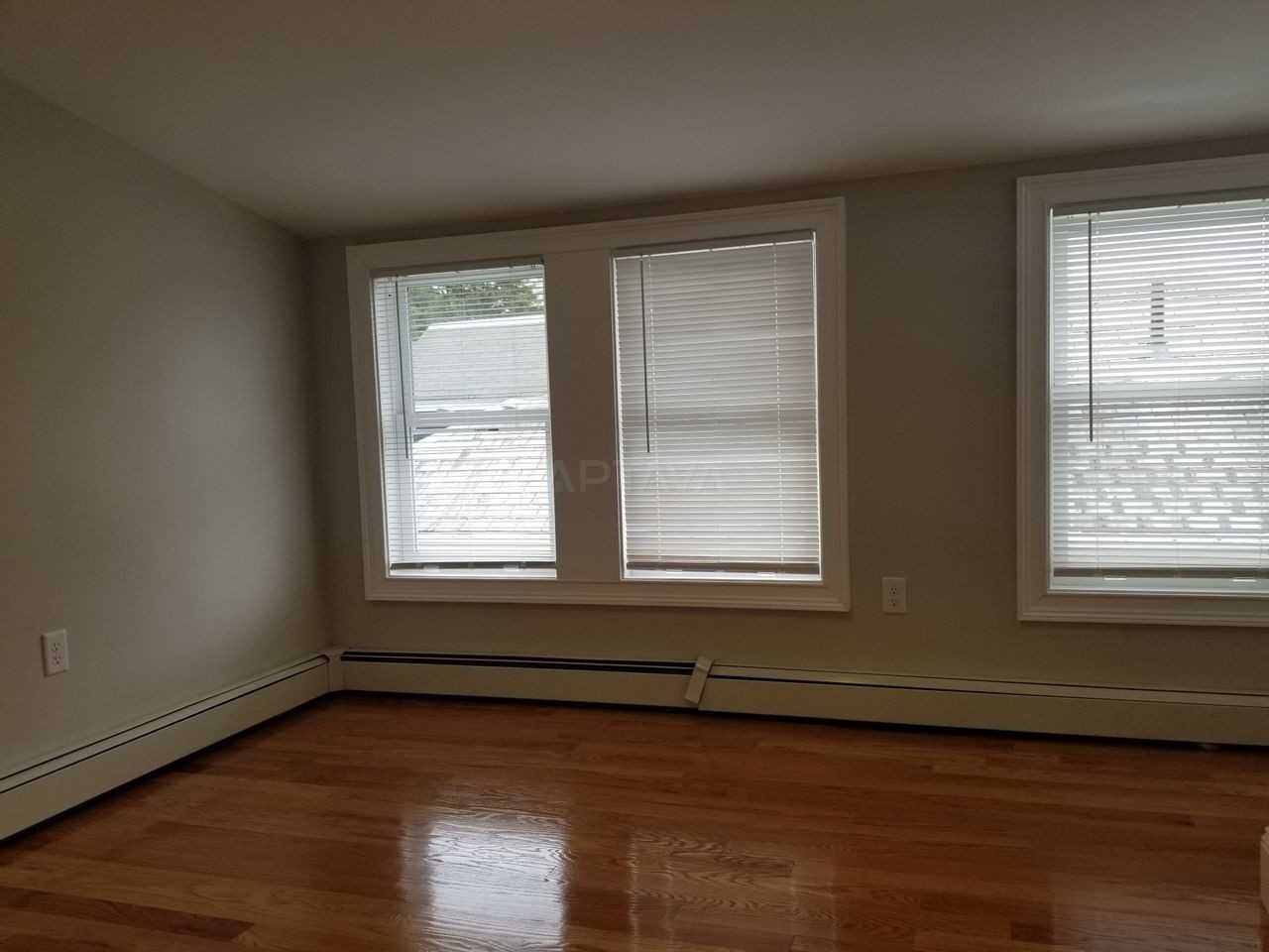 35 Whitfield Rd #3 - Photo 3 of 8