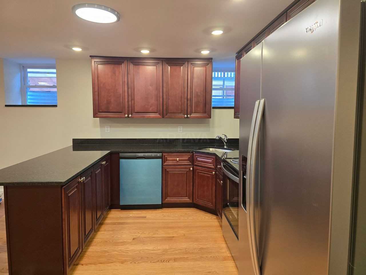 255 Broadway #1 - Photo 6 of 21