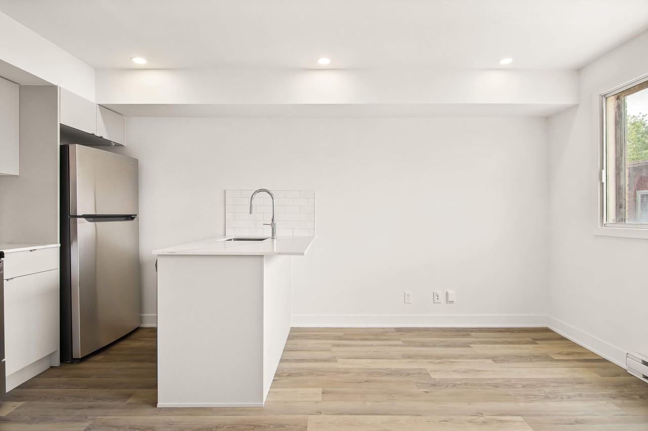 2655 Hogan - Photo 4 of 19