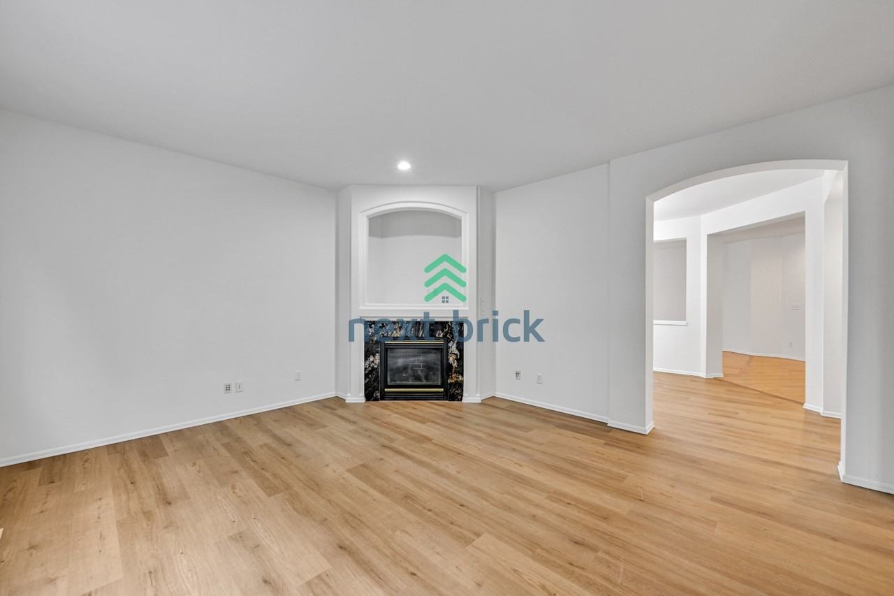 22628 Se 12th Pl - Photo 4 of 26