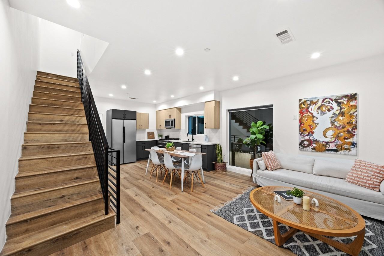 807 N Cherokee Ave #1-2 - Photo 4 of 21