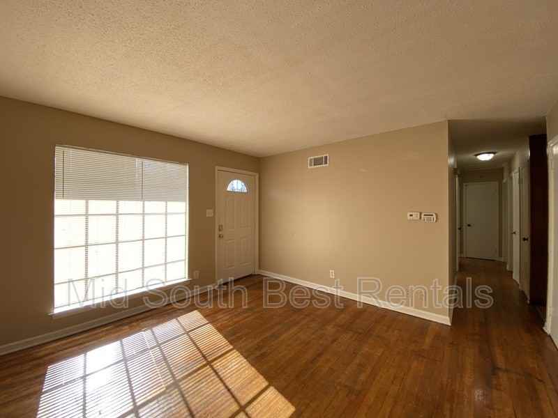 4333 Melwood St - Photo 2 of 18