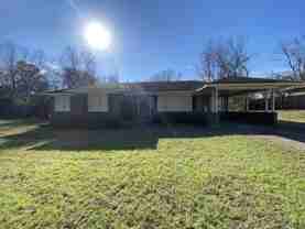 963 Linwood Rd - Photo 1 of 1