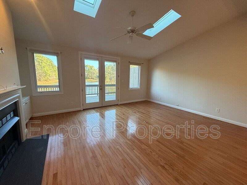 22 Bayswater Pl - Photo 6 of 32