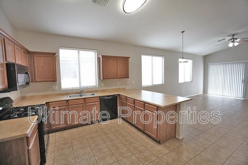 10151 W Hilton Ave - Photo 3 of 10