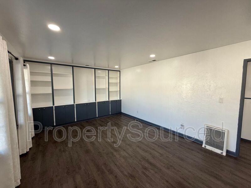 632 Fir St - Photo 5 of 32