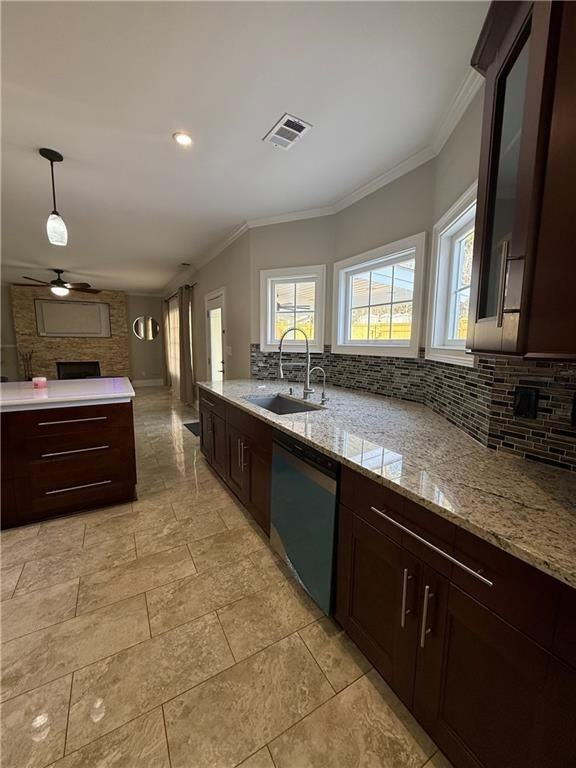 685 Georgian Hills Dr - Photo 5 of 32