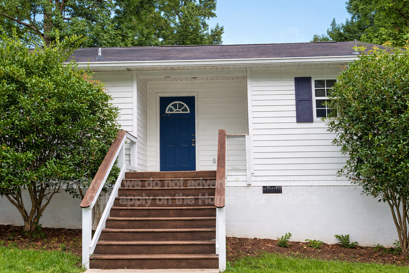 224 Harmon St - Photo 2 of 12